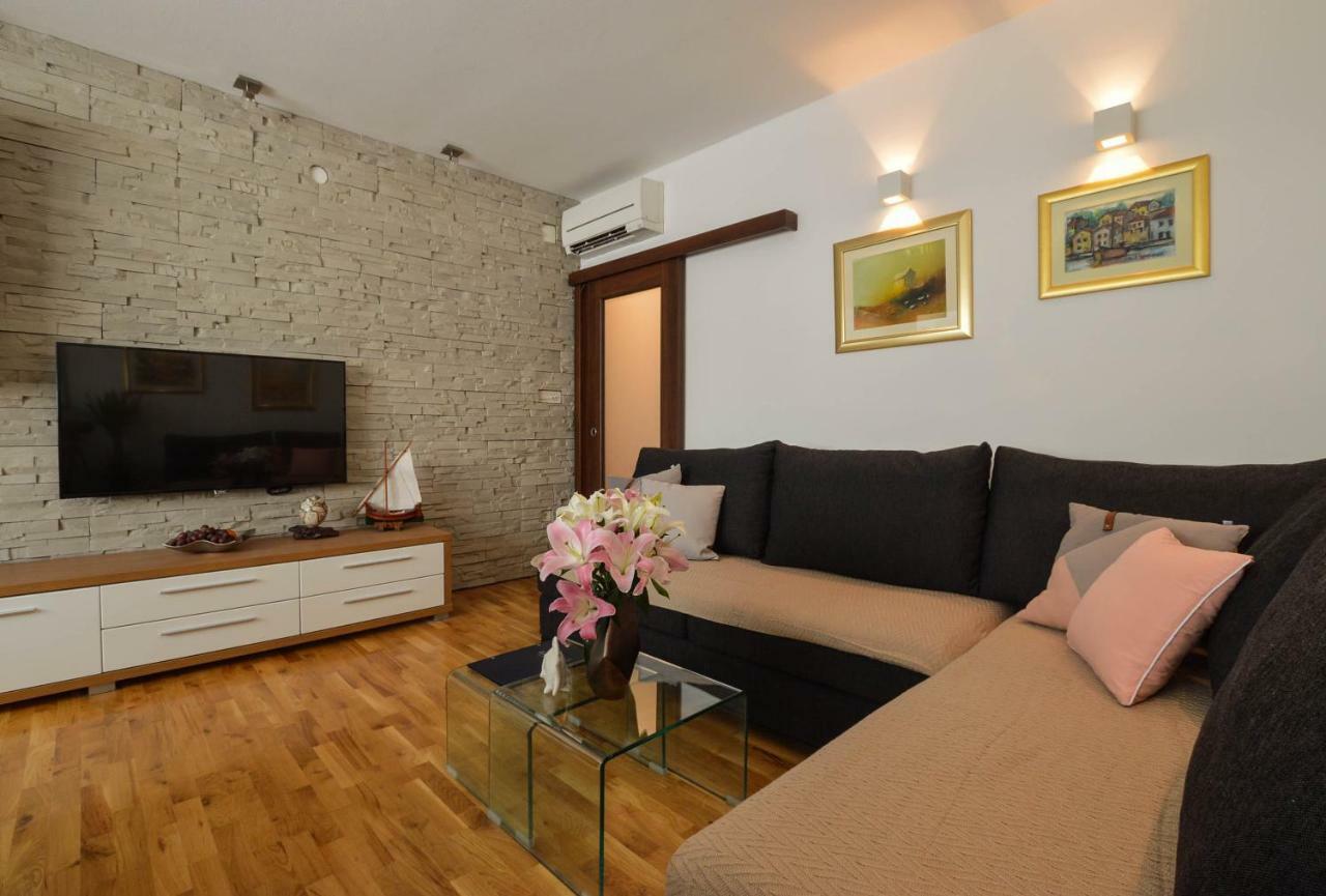 Kolombo Lux Apartment スプリト エクステリア 写真